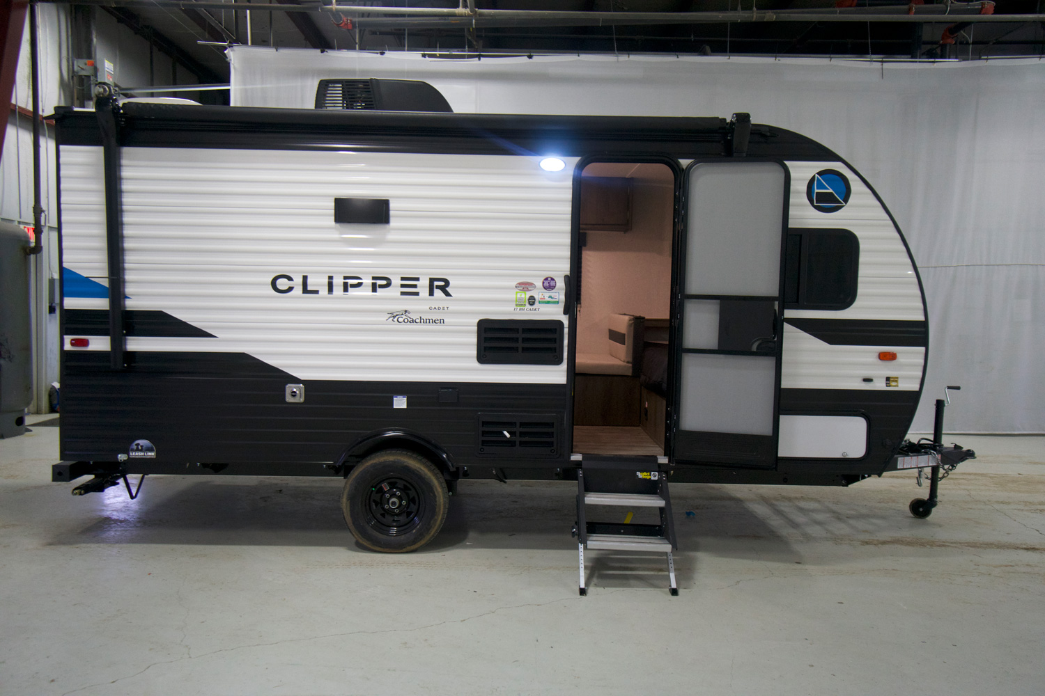 Clipper Ultra Lite 21CBH Travel Trailers by Coachmen RV
