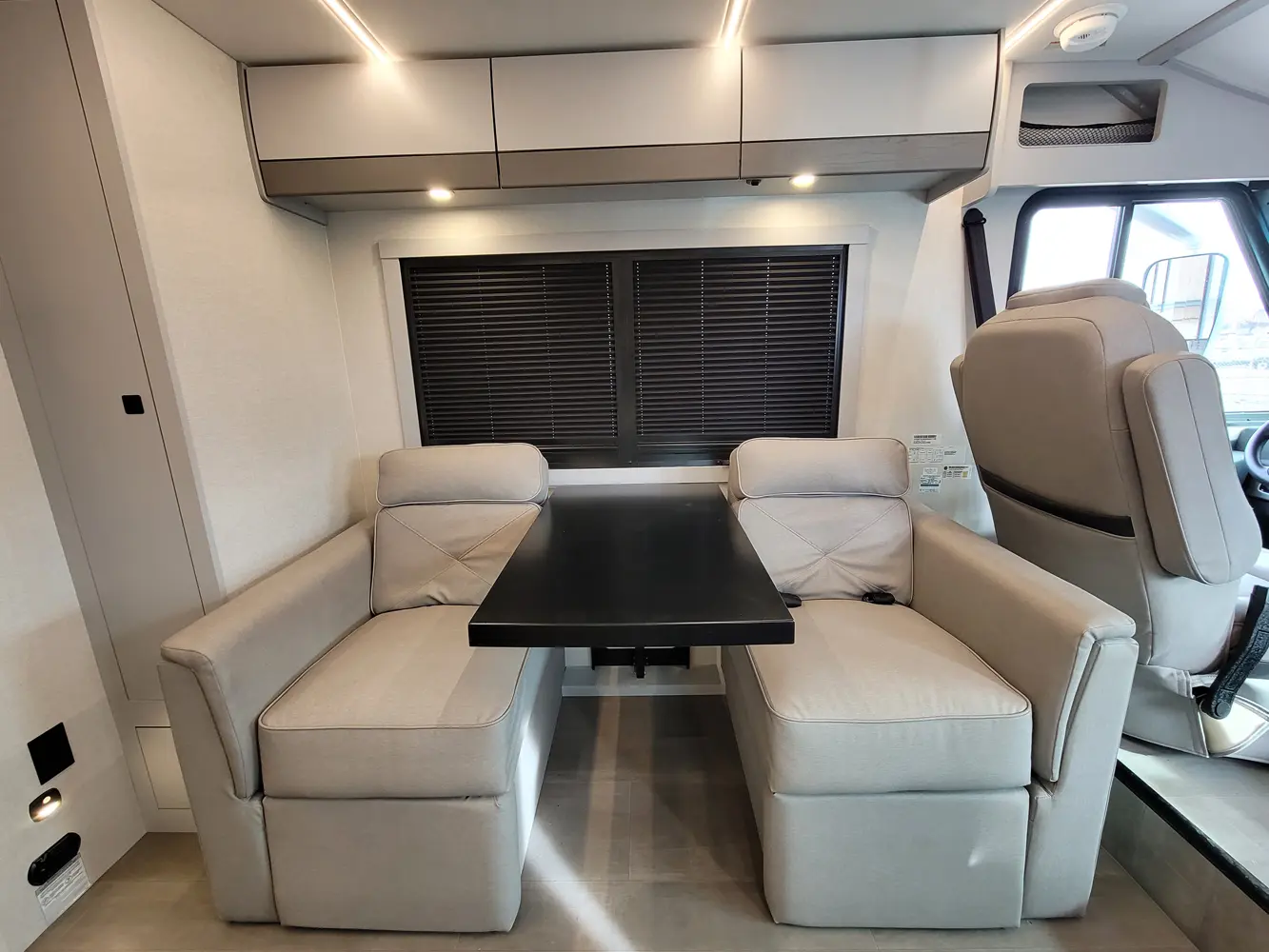 2026 Euro 25LE Floorplan - Coachmen RV