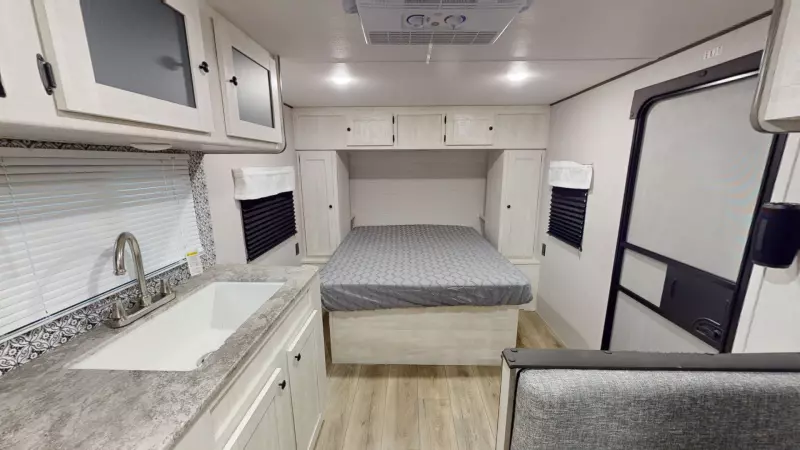 18FQ Floorplan Main Room