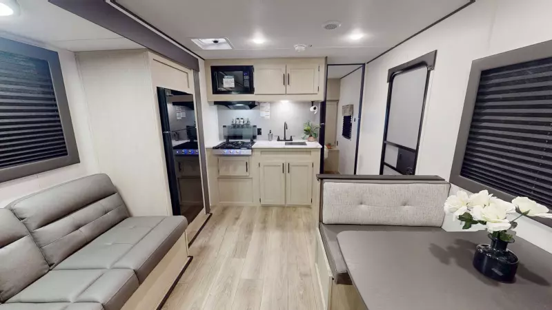 525RS Floorplan Main Room