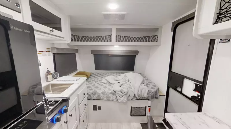 12R Floorplan Main Room