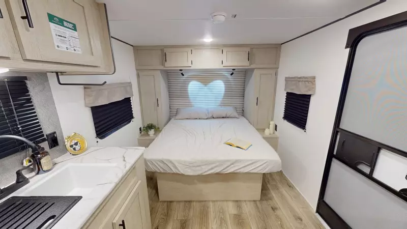 18FQ Floorplan Main Room